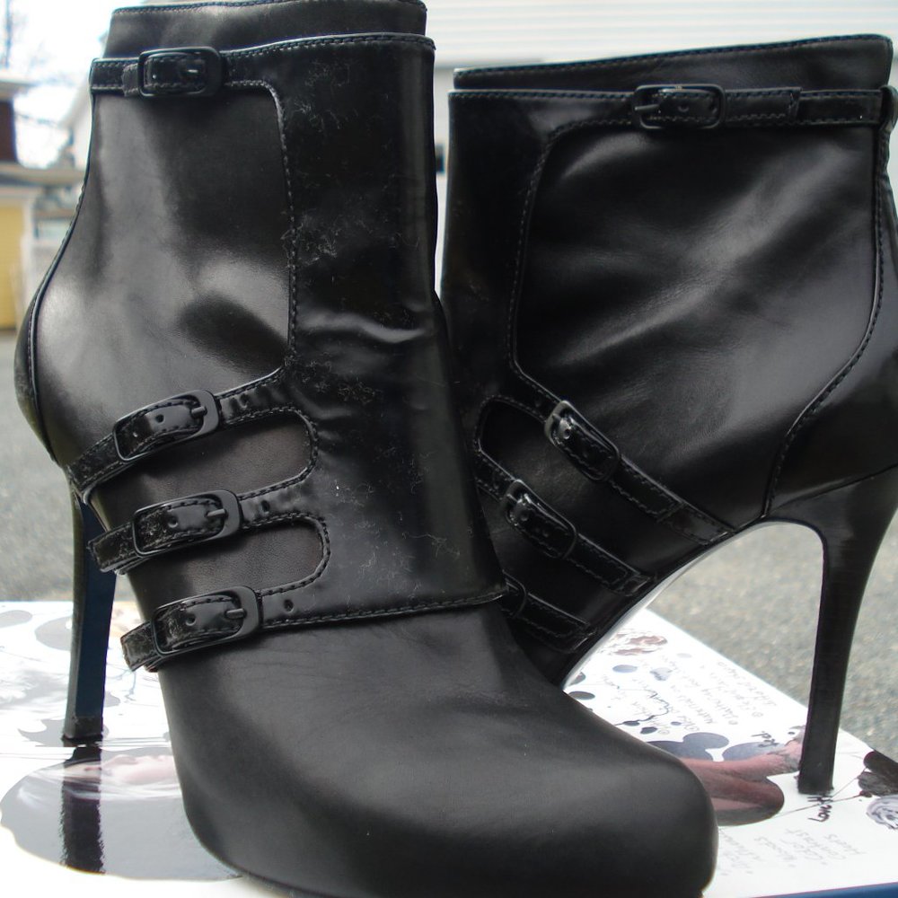 Cole Haan MARIA SHARAPOVA Stilettos S.7 1/2B